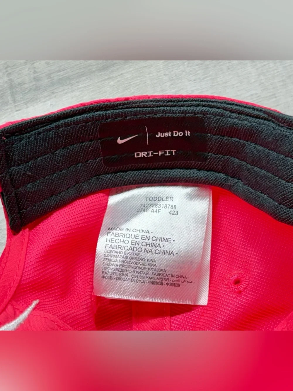 Nike Toddler Hot Pink Cap with White Swoosh - Picture 7 of 7